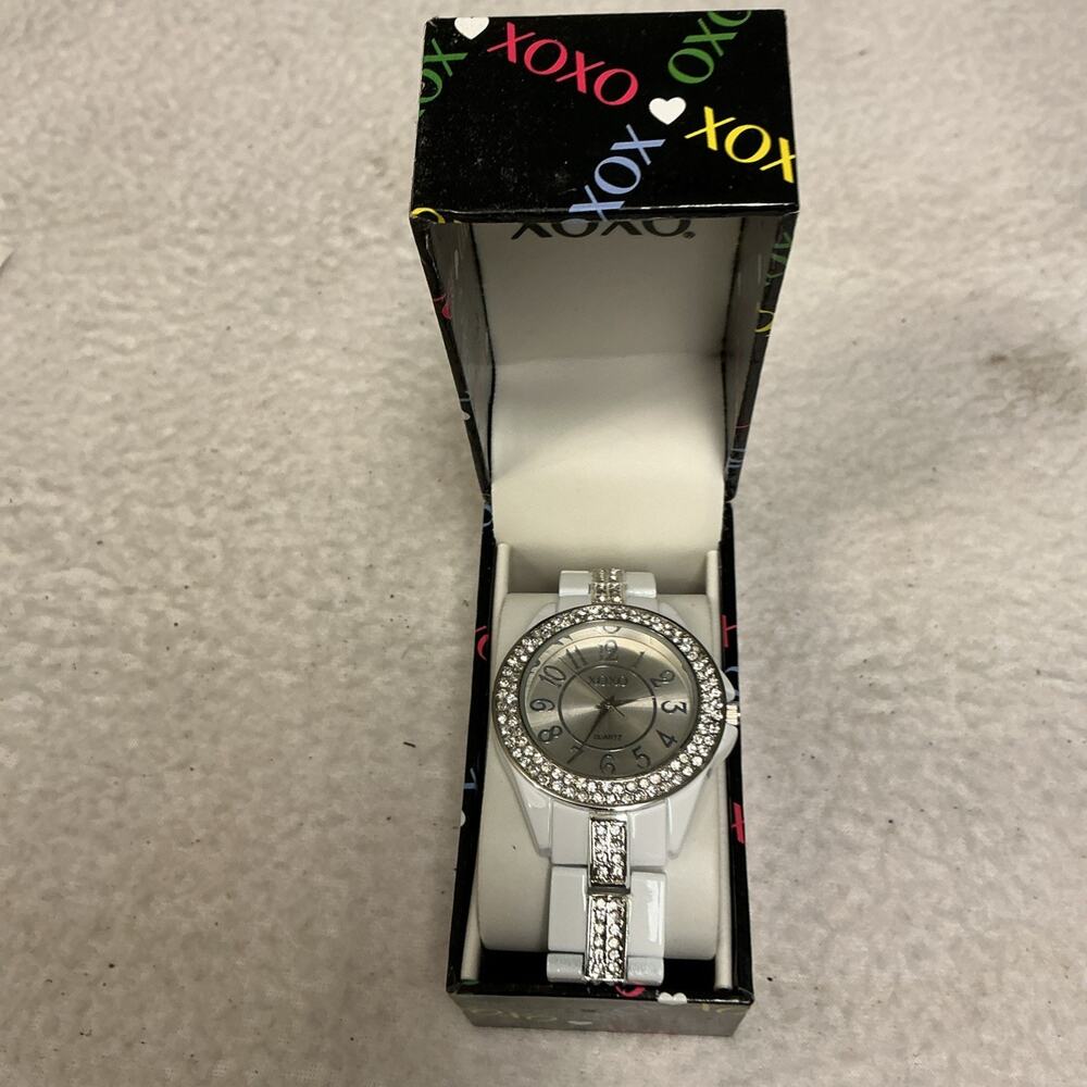 XOXO Women's Quartz Watch White Metal Link New In Box NWT 3598
